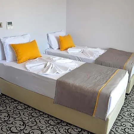 Hotel Elisa 3*